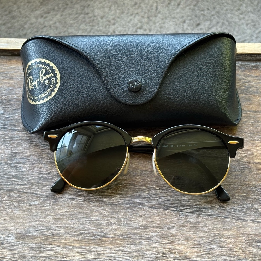 Ray-Ban Black and Gold Aviator Sunglasses